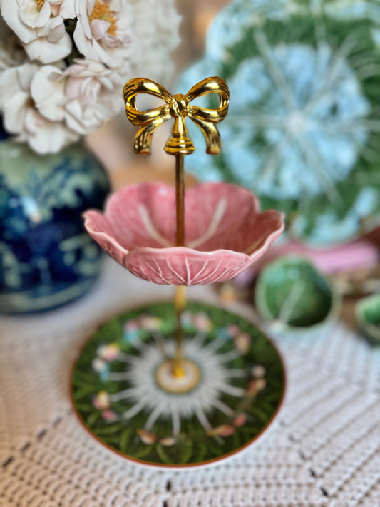 Bordallo Pink Cabbage and Famille Rose Green Bok Choy Petite Stand