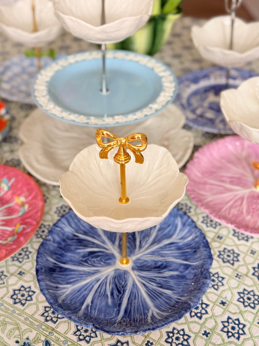 Les Ottomans & Bordallo Cabbage Tiered Stand – Blue Textured Plate, 2-Tier Serving Stand, European Table Decor