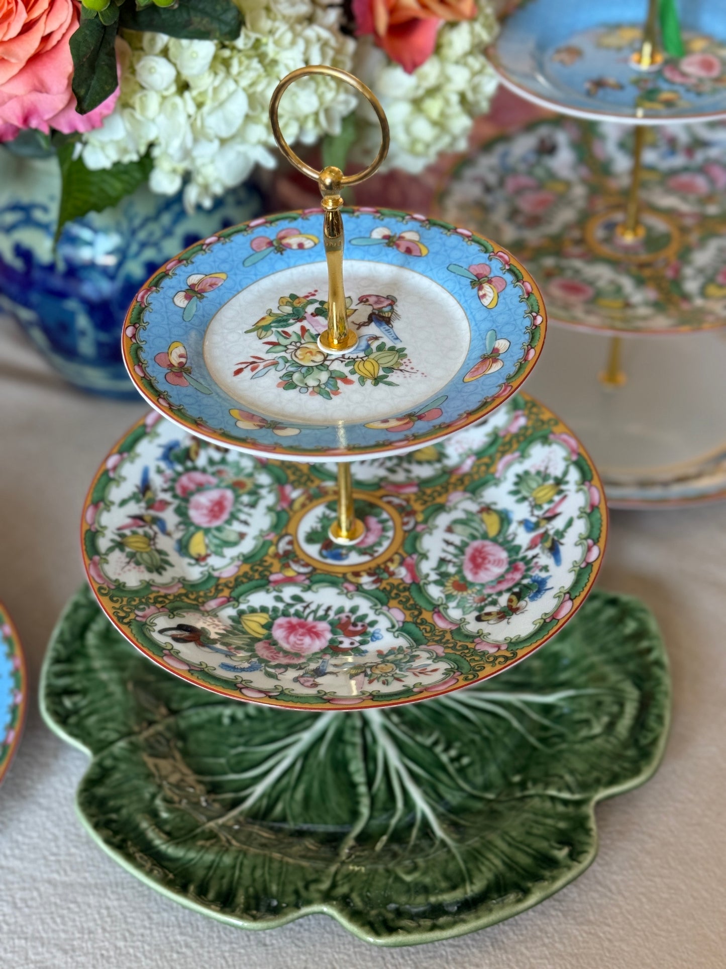 Williams Sonoma Famille Rose and Bordallo Green Cabbage Three Tiered Stand (12” base plate)