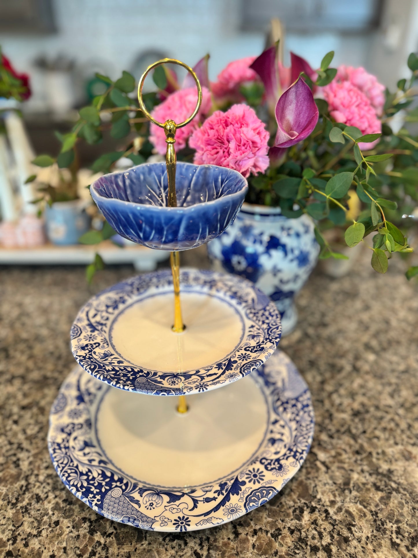 Spode Brocato & Blue Cabbageware Three Tier Stand – Elegant Blue and White Tray
