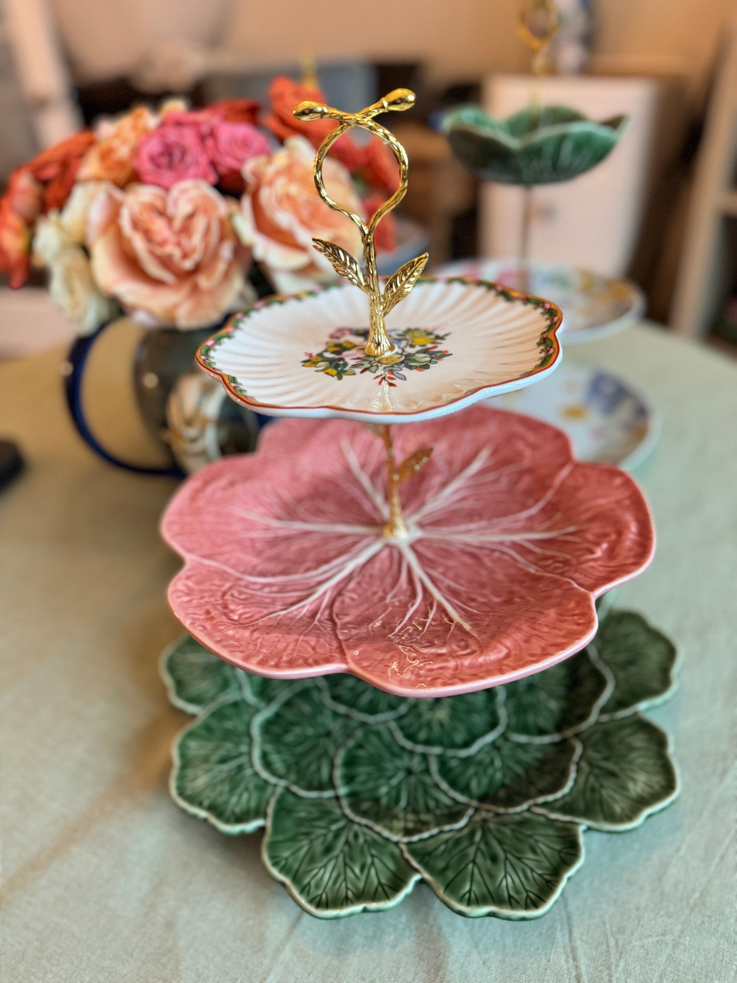 Williams Sonoma Famille Rose, Pink Bordallo Cabbage, and Green Geranium 3-Tiered Stand – Handcrafted Serving Tray