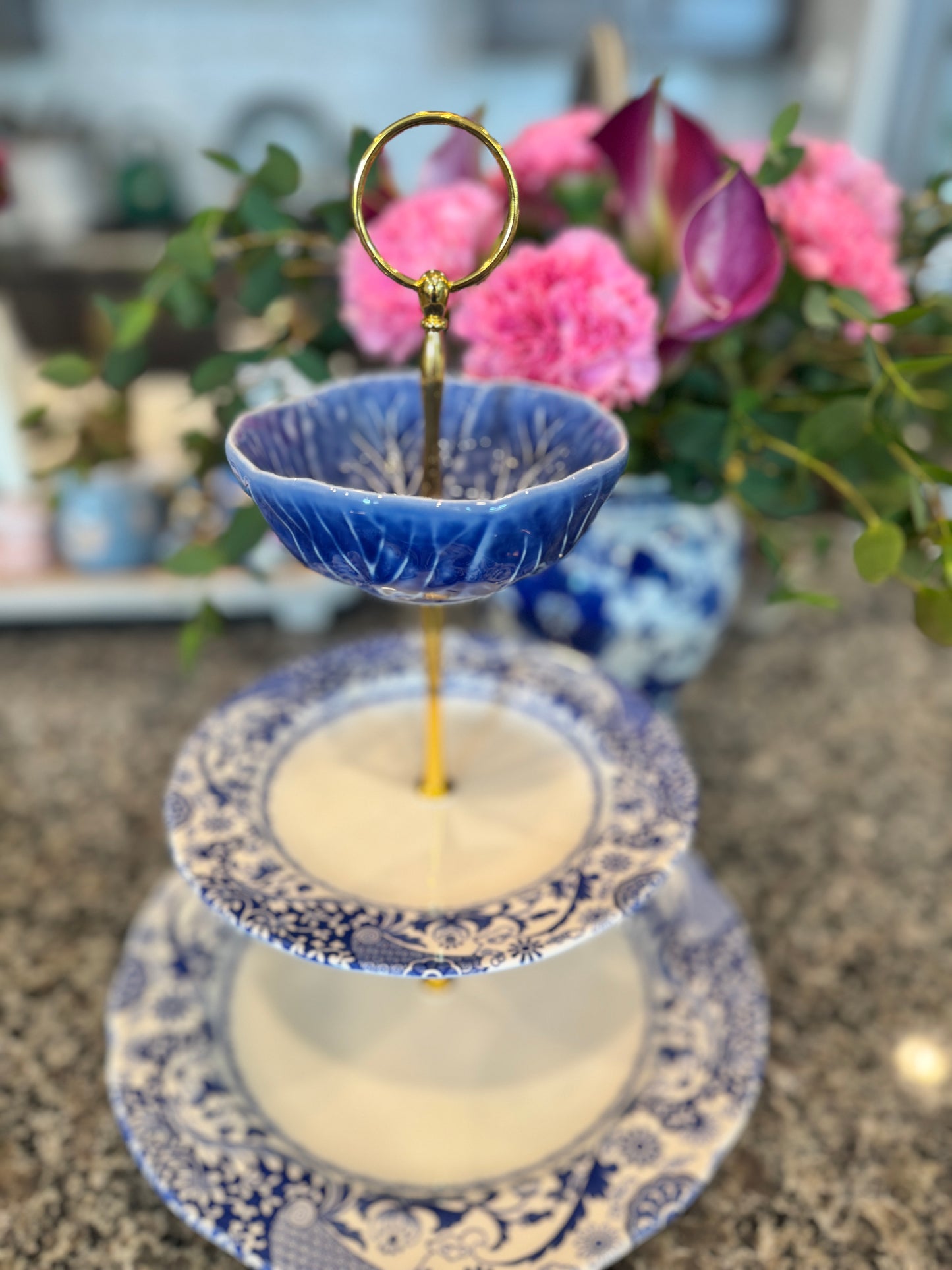 Spode Brocato & Blue Cabbageware Three Tier Stand – Elegant Blue and White Tray