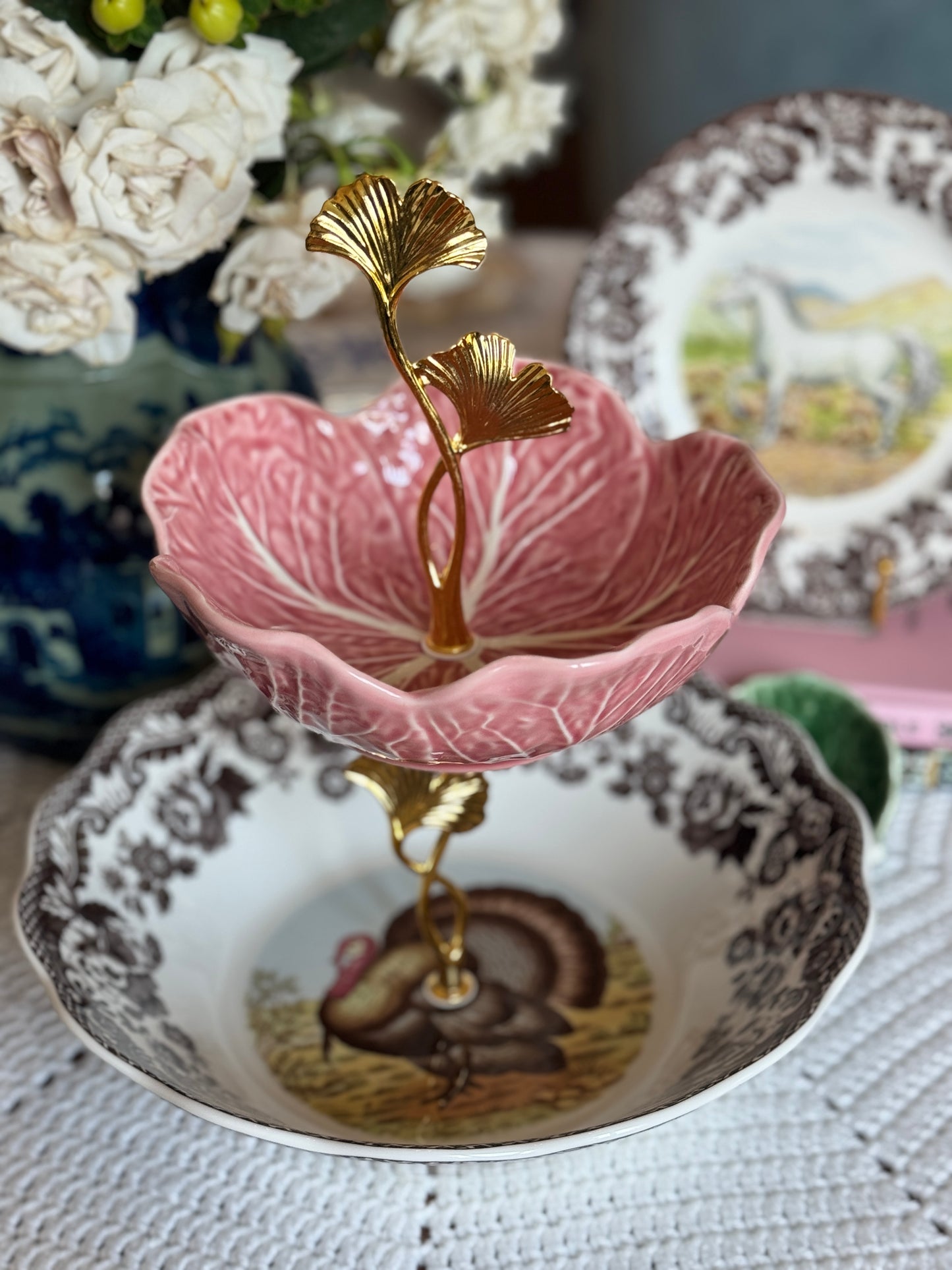 Spode Woodland Turkey Daisy Bowl with Bordallo Cabbage (Pink or Green)