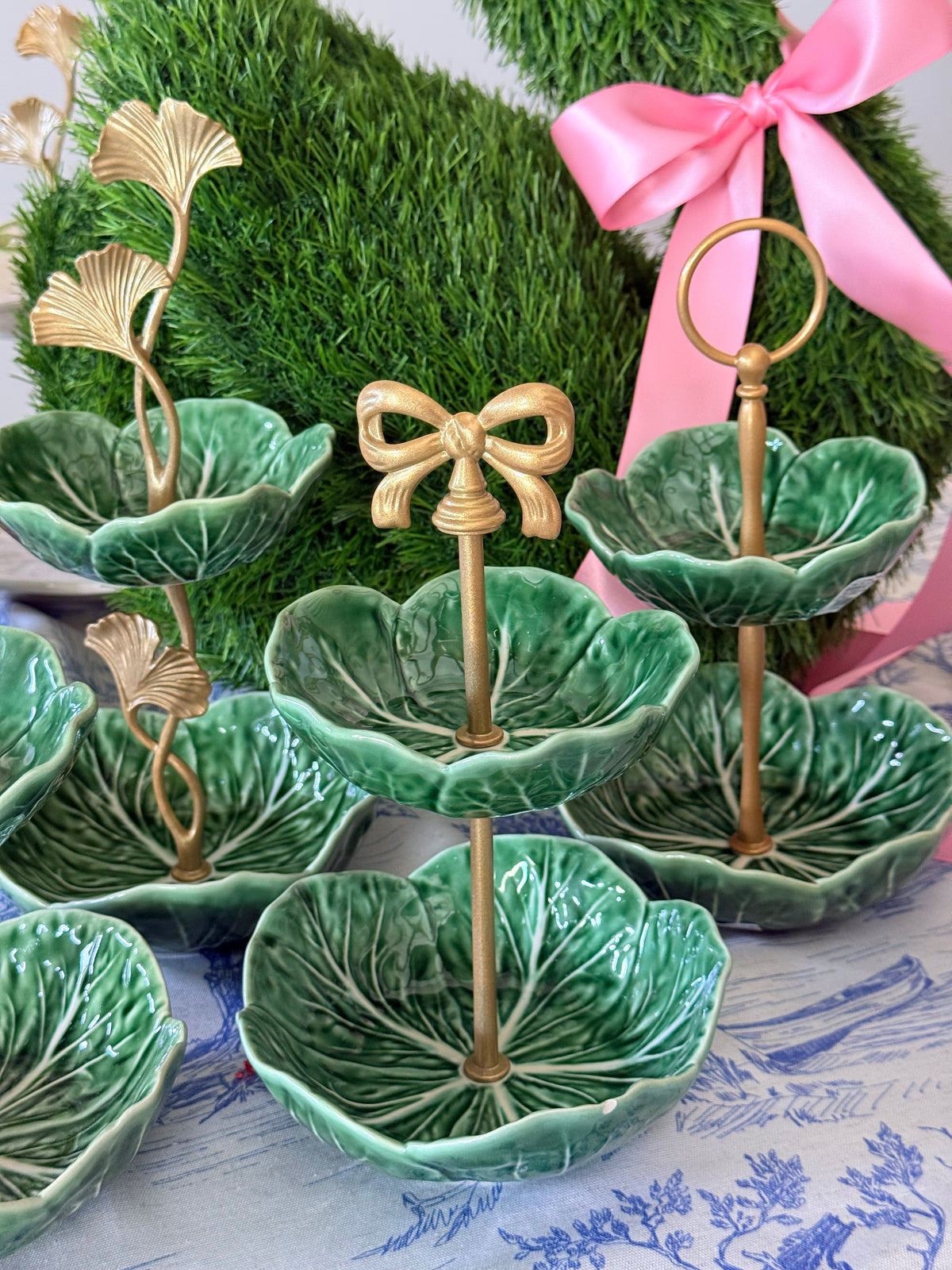 Bordallo Green Cabbage Petite Bowl Stand (6.5” base)