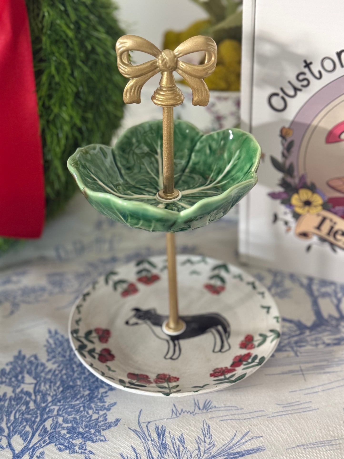 Black Dog and Bordallo Green Cabbage Petite Tiered Stand