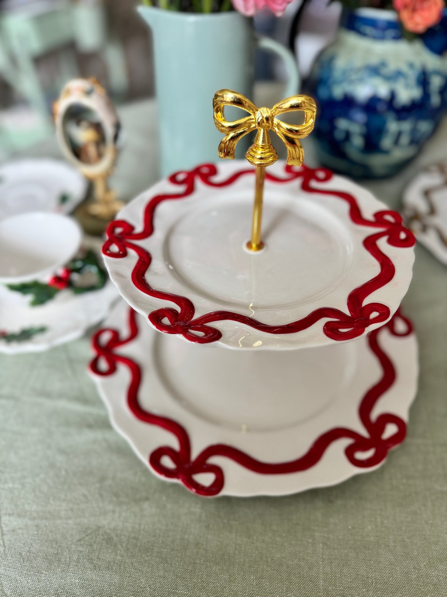 Anthropologie Benedita Bow Red Two Tiered Stand – Holiday Dessert & Serving Tray