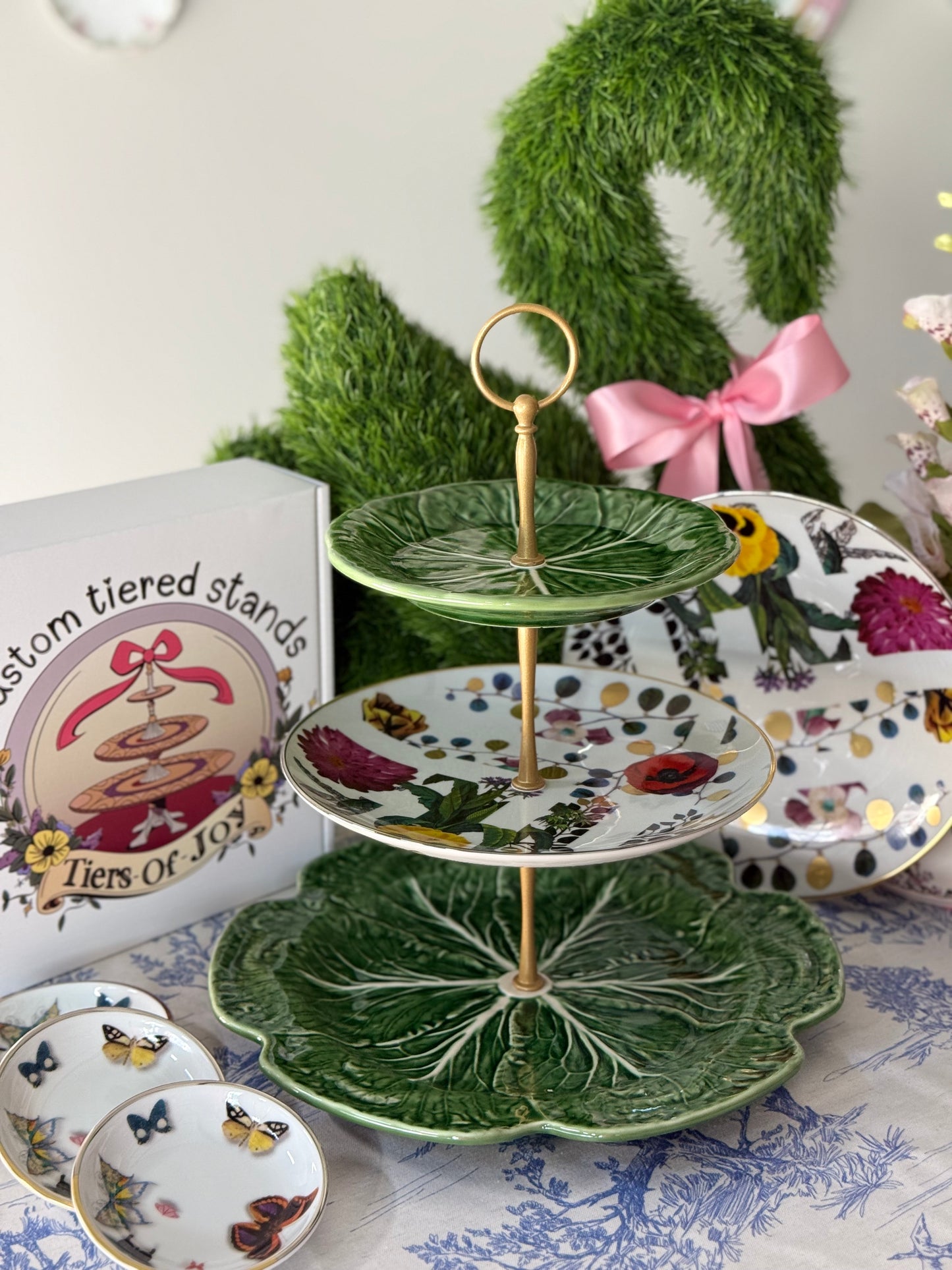 Vista Alegre Christian LaCroix and Bordallo Cabbage Three Tiered Serving Stand