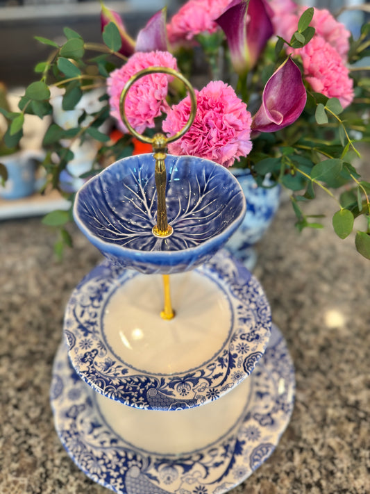 Spode Brocato & Blue Cabbageware Three Tier Stand – Elegant Blue and White Tray