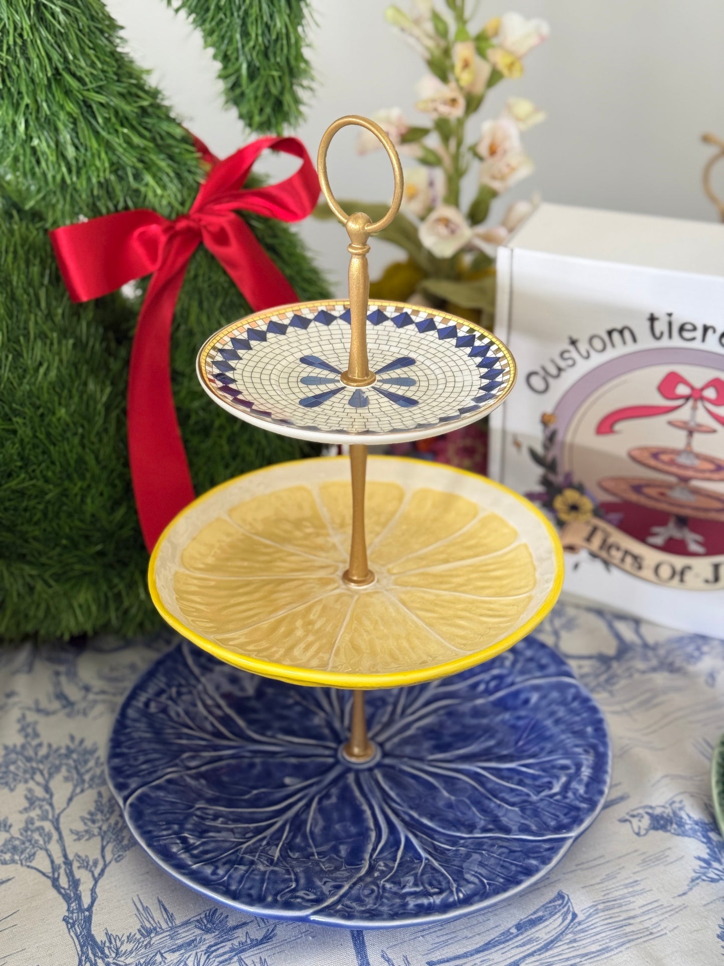 Blue Cabbage and Bordallo Lemon Three Tiered Stand