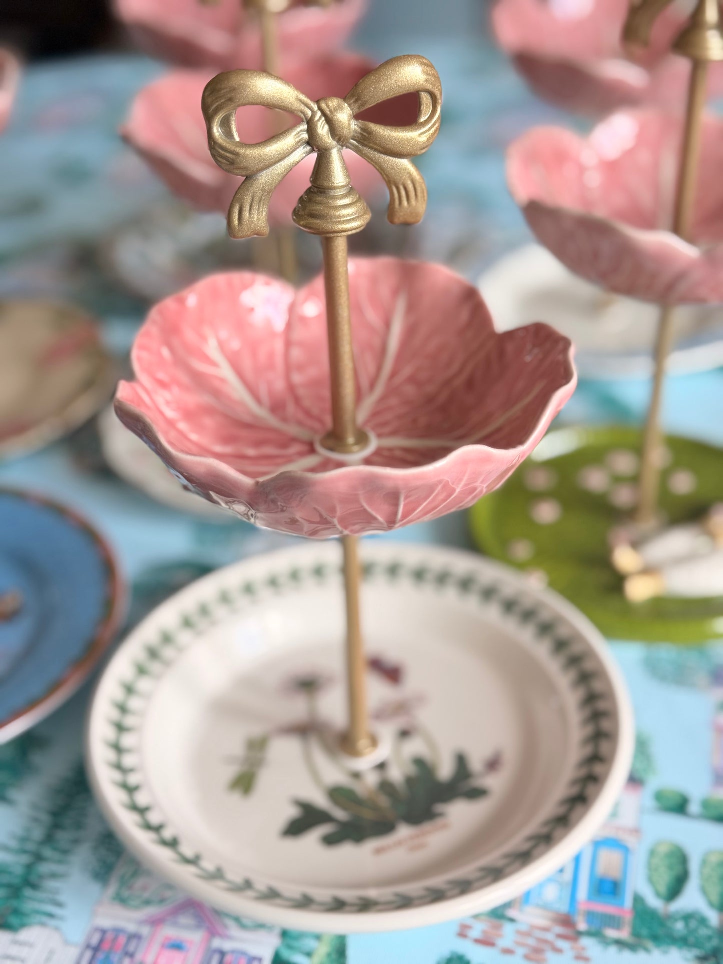 Portmeirion Botanic Garden and Pink Bordallo Cabbage Petite Tiered Stand