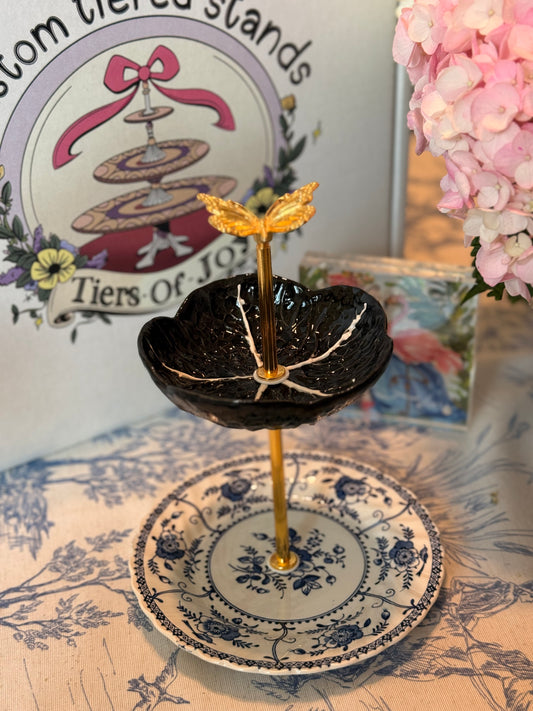 Johnson Brothers Blue Indies and Black Cabbage Petite Tier Stand