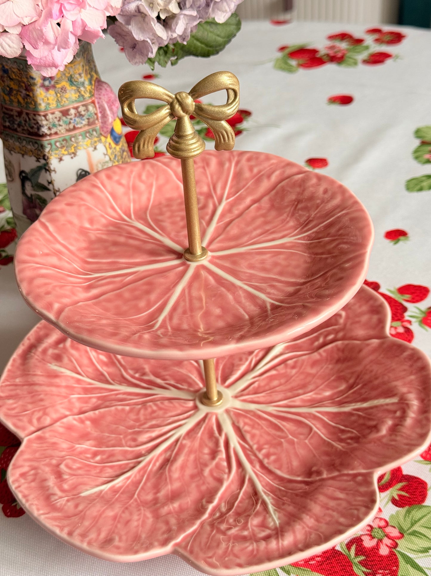 Pink Bordallo Pinheiro Cabbage Tiered Stand with Bow Hardware | Handcrafted Serving Stand | 10.5 Inch Base Plate