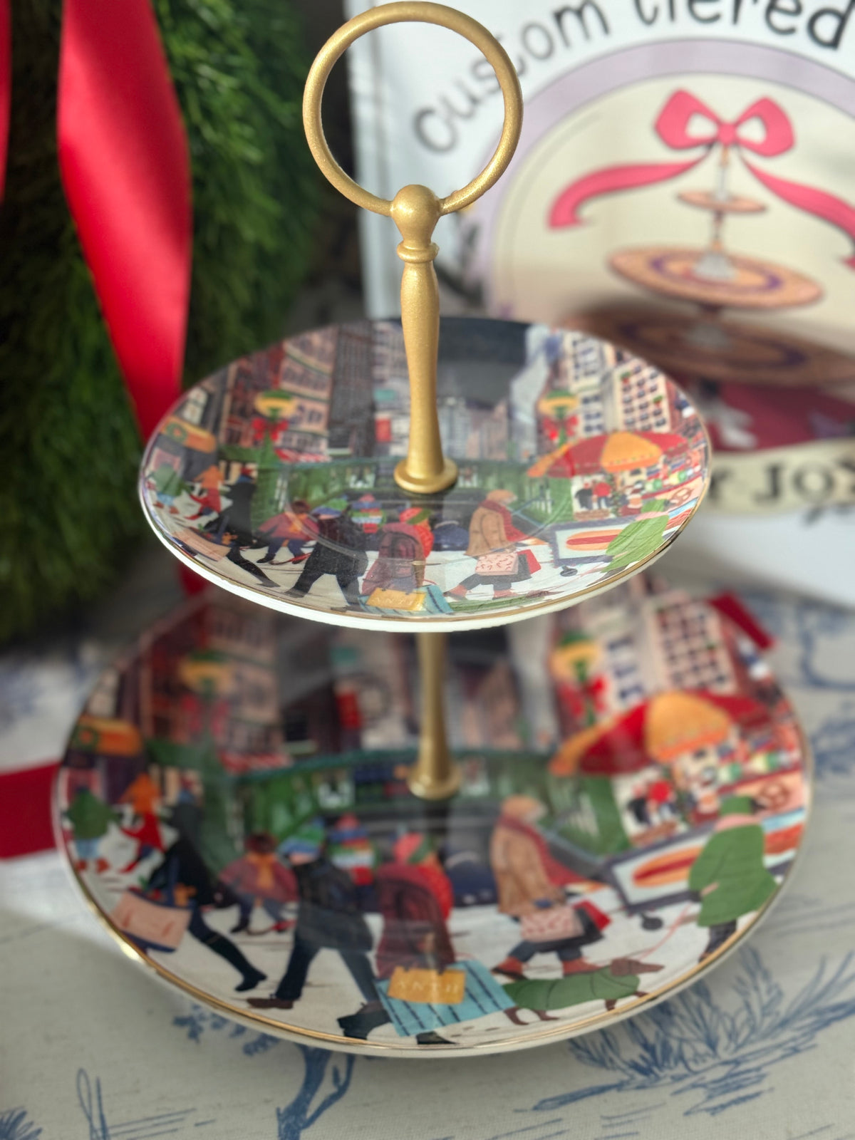 Christmas in New York City – Two-Tiered Stand