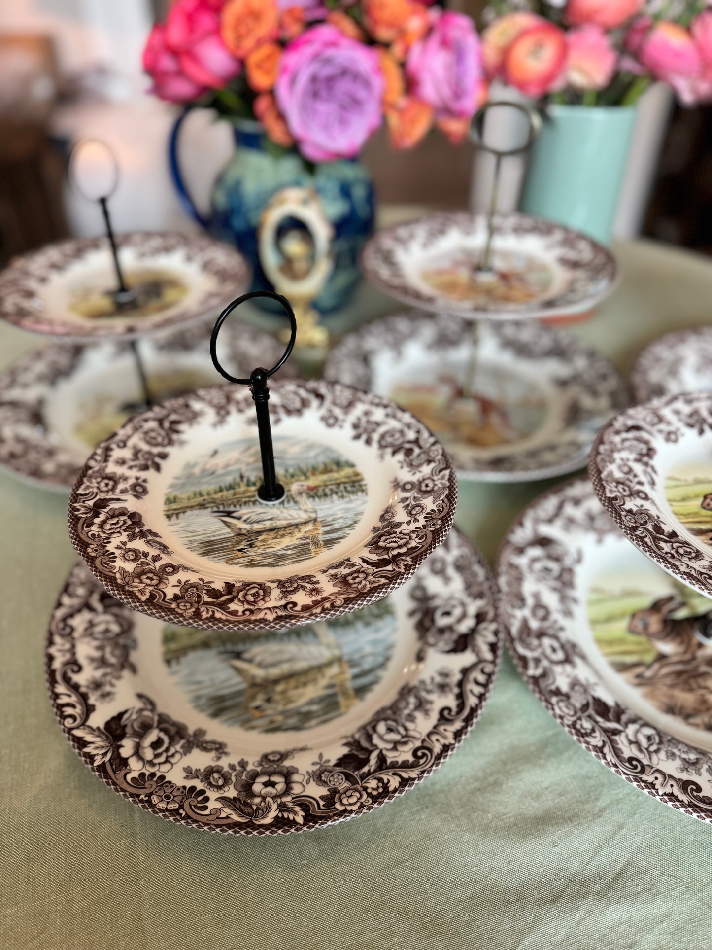 Spode Woodland Swan Tiered Stand – Handcrafted Serving Stand for Fall Entertaining