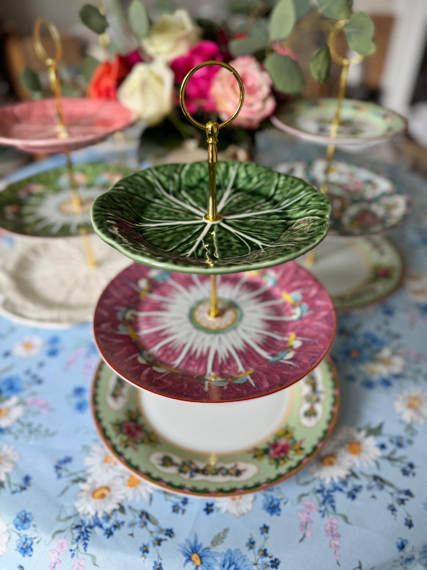 Bordallo Green Cabbage and Rare Pink Bok Choy ThreeTiered Stand – Featuring Williams Sonoma Famille Rose Base