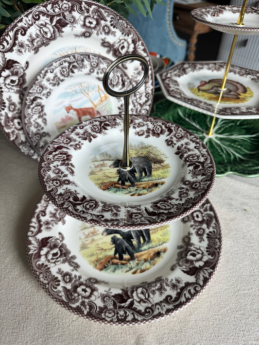 Spode Woodland Bears 2-Tier Serving Stand – Handcrafted Dessert & Appetizer Stand for Rustic or Holiday Entertaining