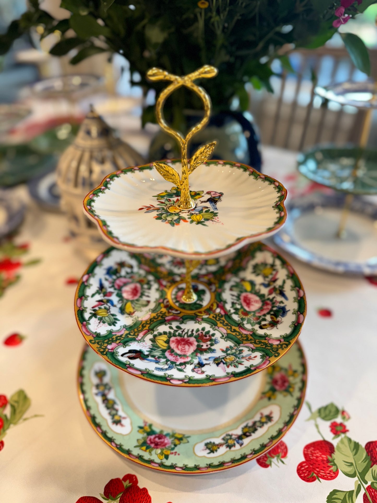 Williams Sonoma Famille Rose Three Tiered Stand