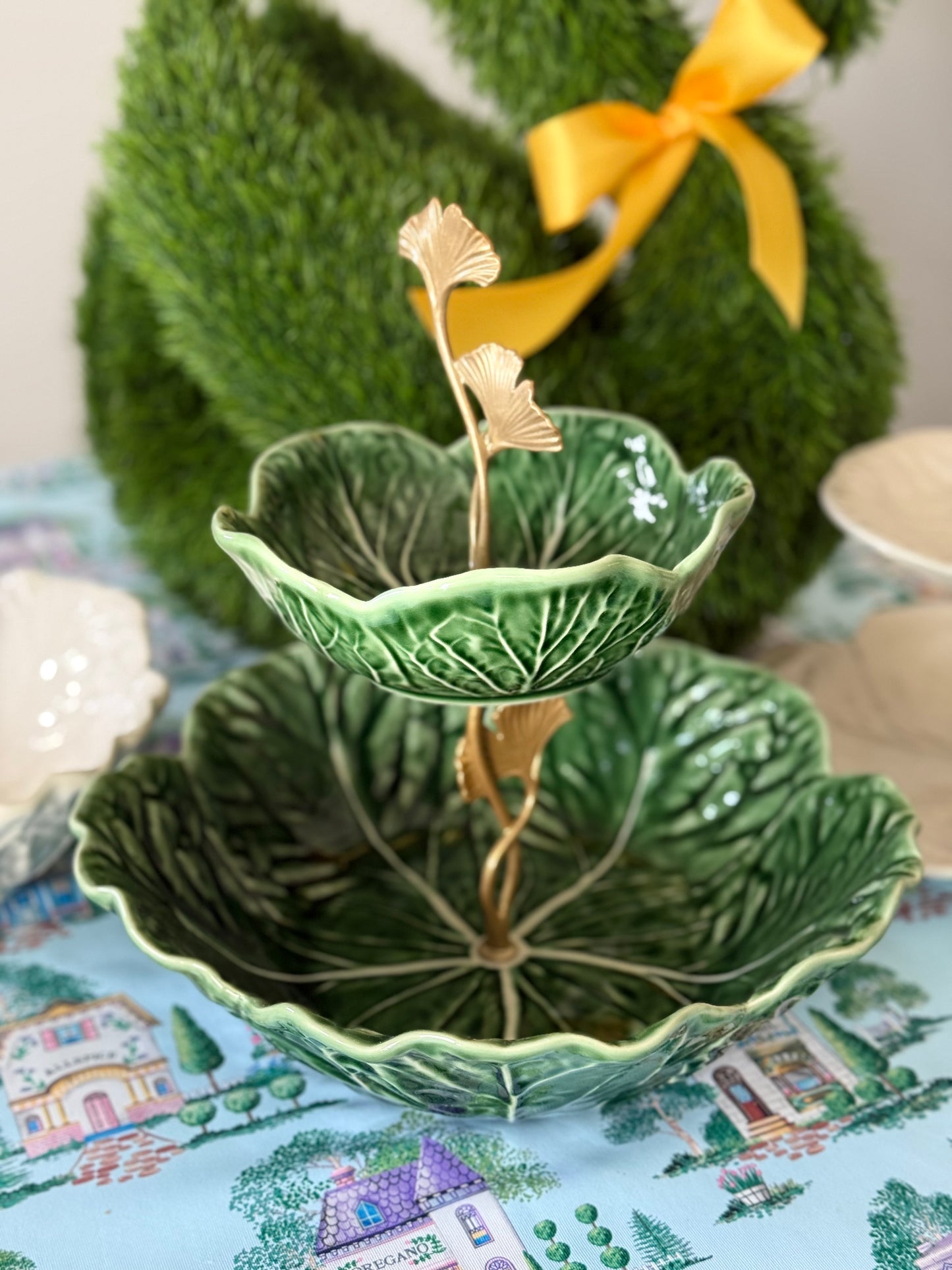 Bordallo Pinheiro Cabbage Two Tiered Stand – Green Bowl Set