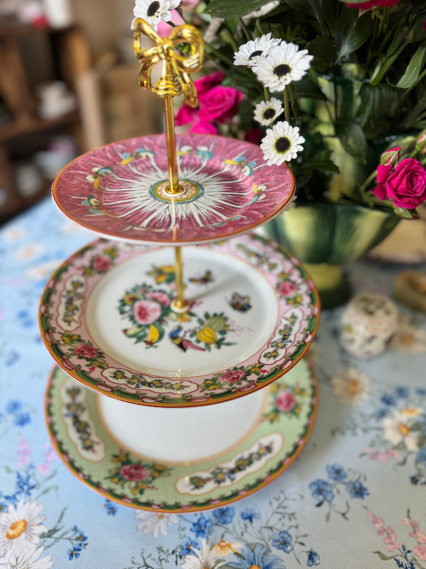 Williams Sonoma Famille Rose Three Tiered Stand