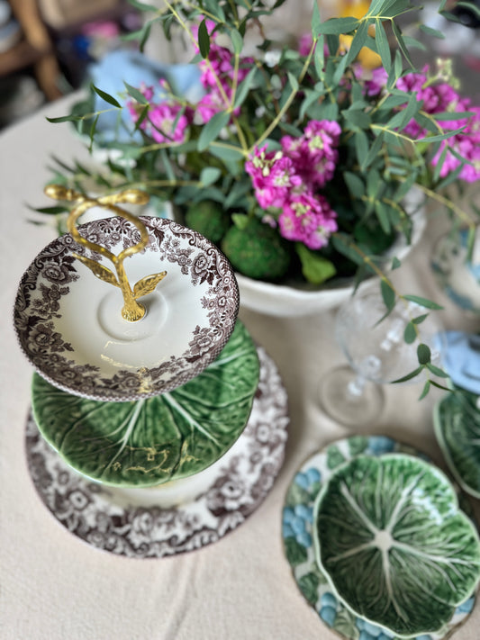 Spode Woodland Spaniel & Bordallo Pinheiro Cabbage Tiered Stand – Handcrafted Three-Tier Serving Tray