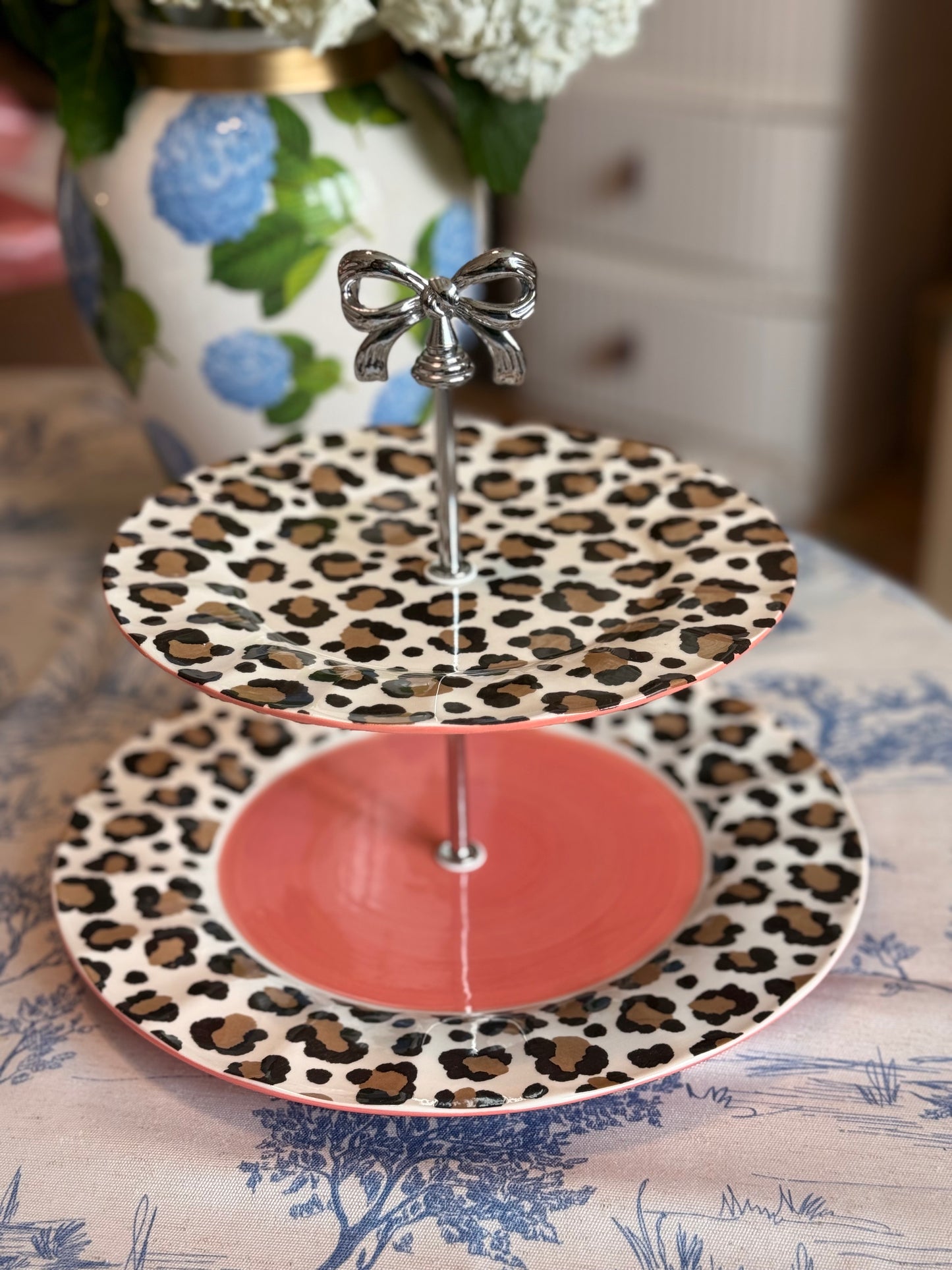 Leopard Chintz Two-Tier Dessert Stand