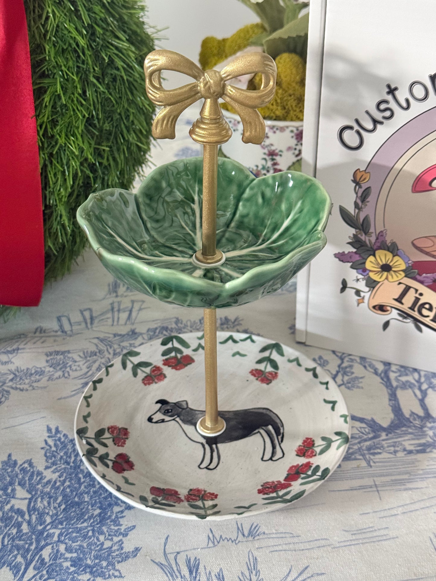 Black Dog and Bordallo Green Cabbage Petite Tiered Stand