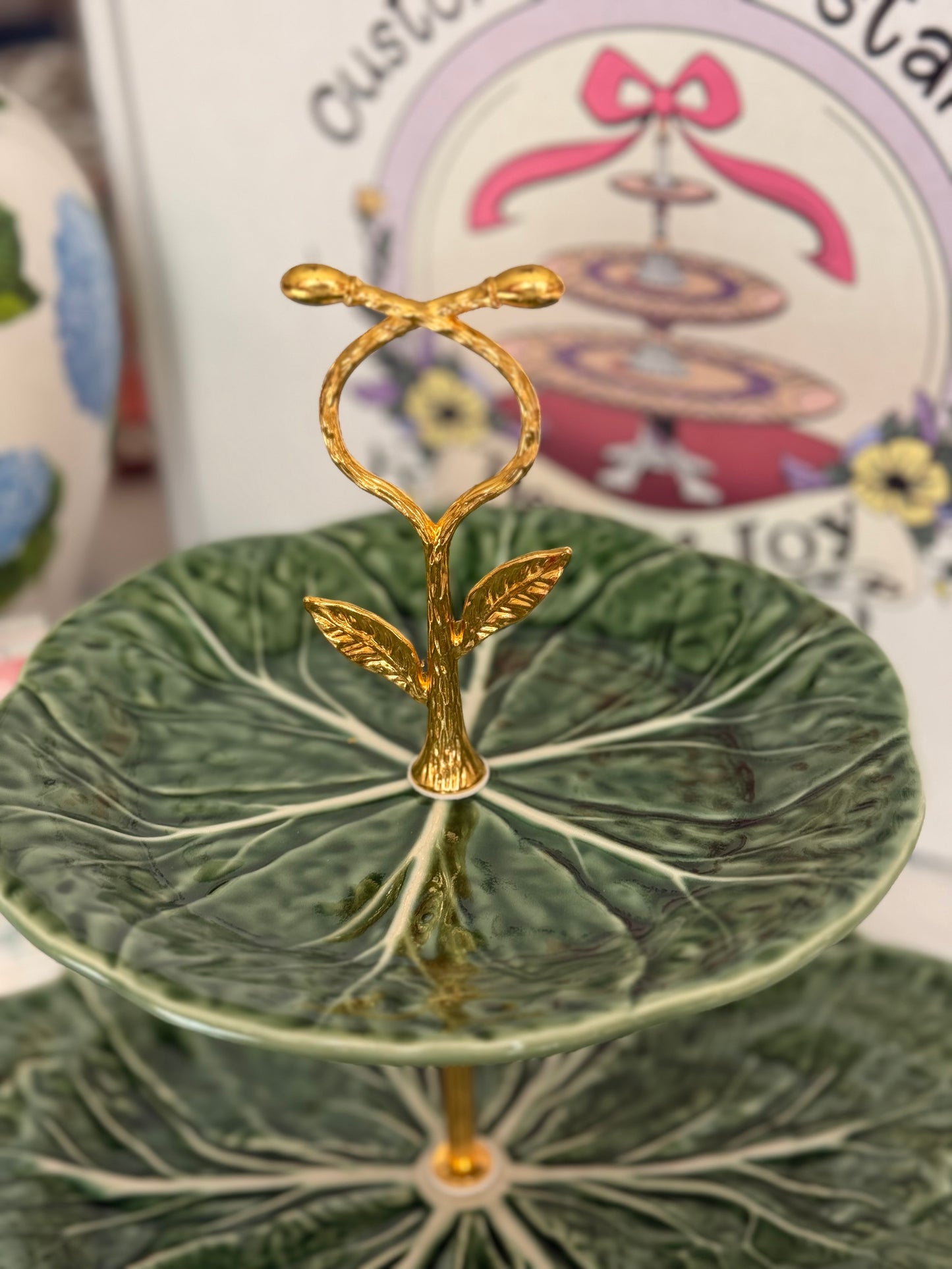 Bordallo Cabbage Tiered Stand – Two- Tier Leaf Design