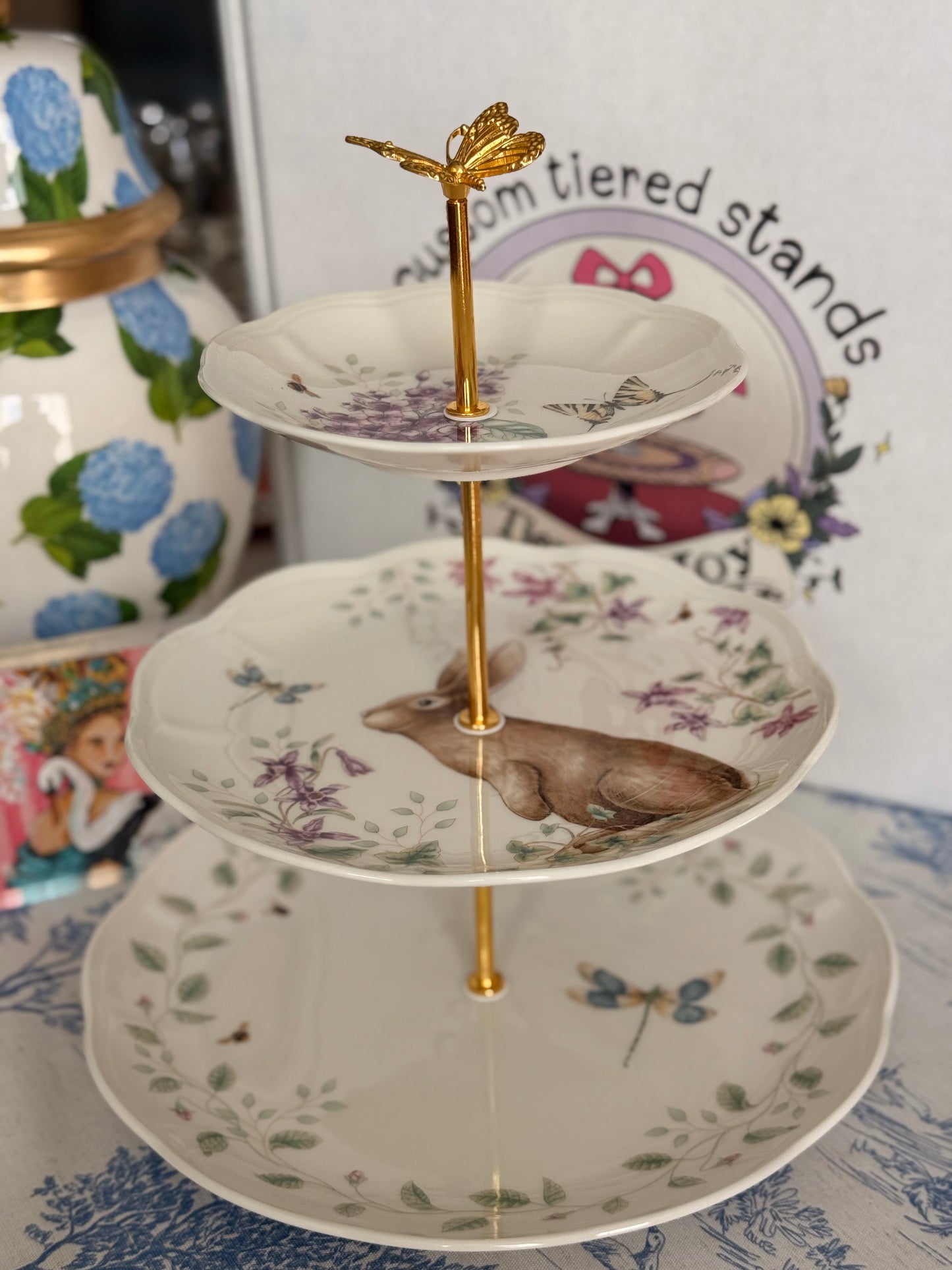 Lenox Butterfly Meadow Three Tiered Stand (Dragonfly Set)