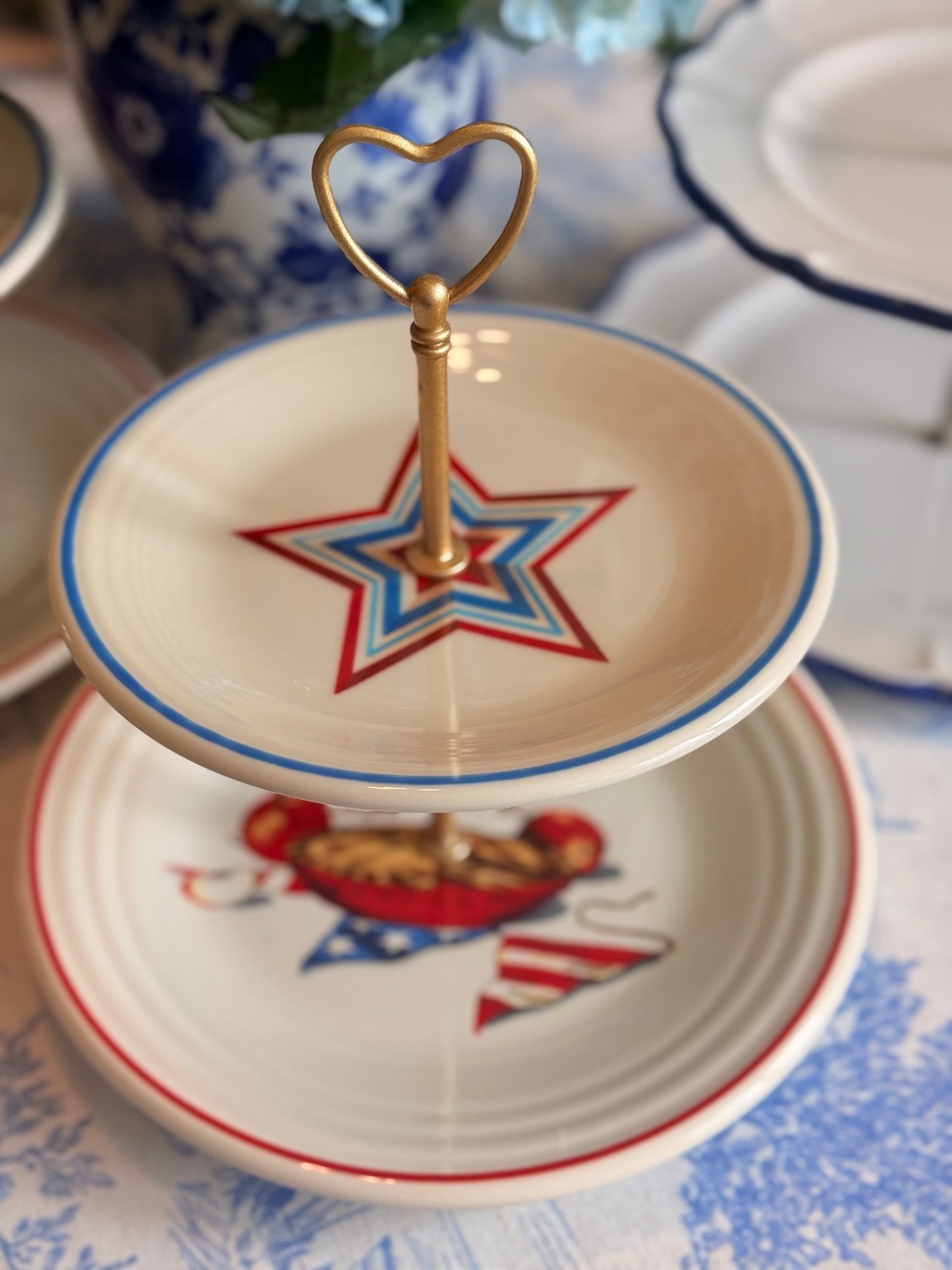 Fiesta Americana Patriotic Tiered Stand – Red White Blue Dessert Stand for 4th of July Entertaining (Apple Pie)