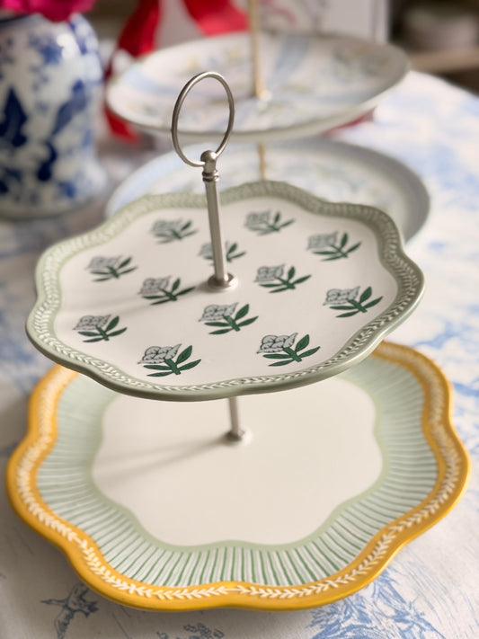 Wiggle Flowers Two Tiered Serving Stand