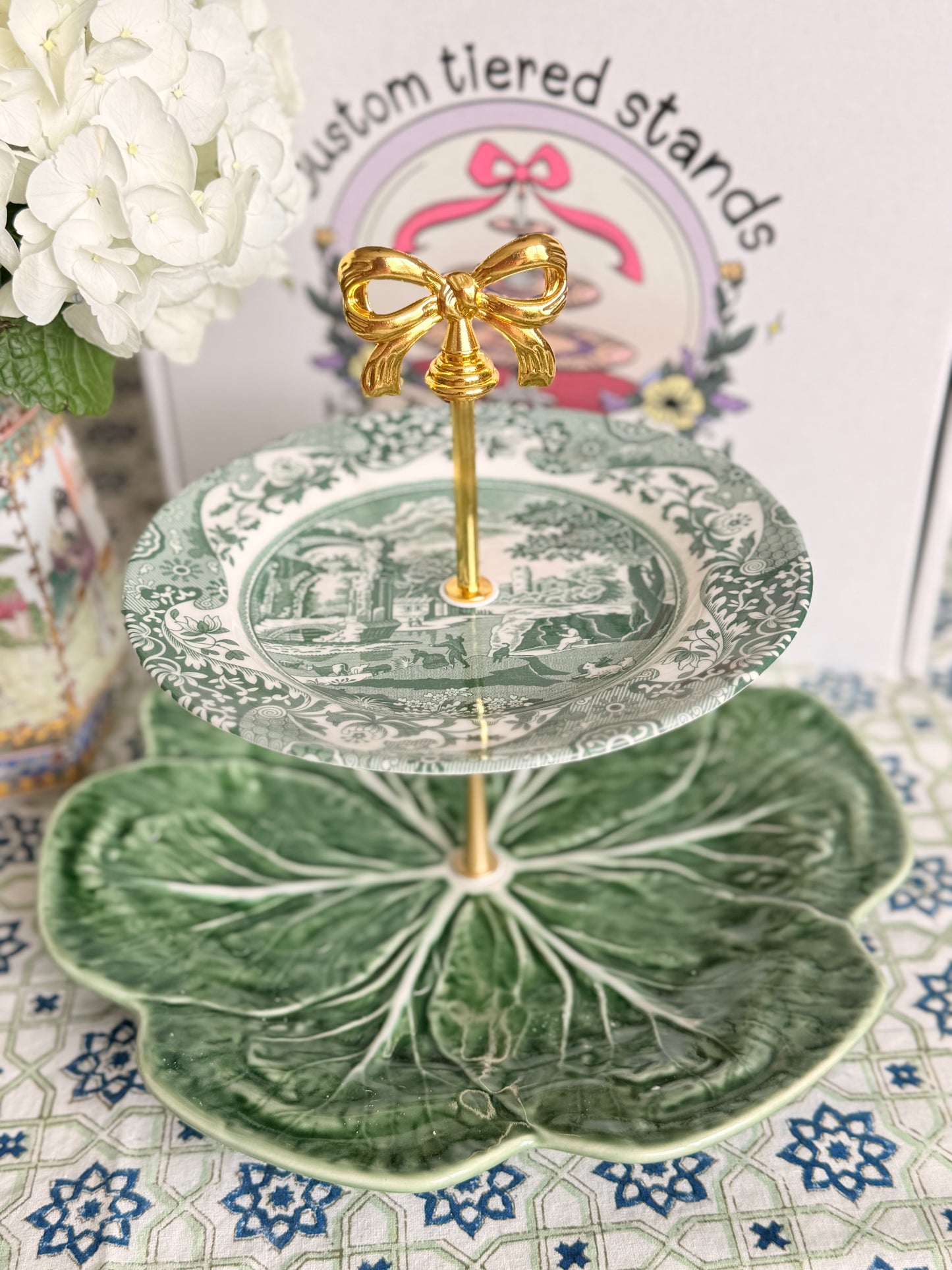 Bordallo Cabbage and Spode Green Italian Two Tiered Stand