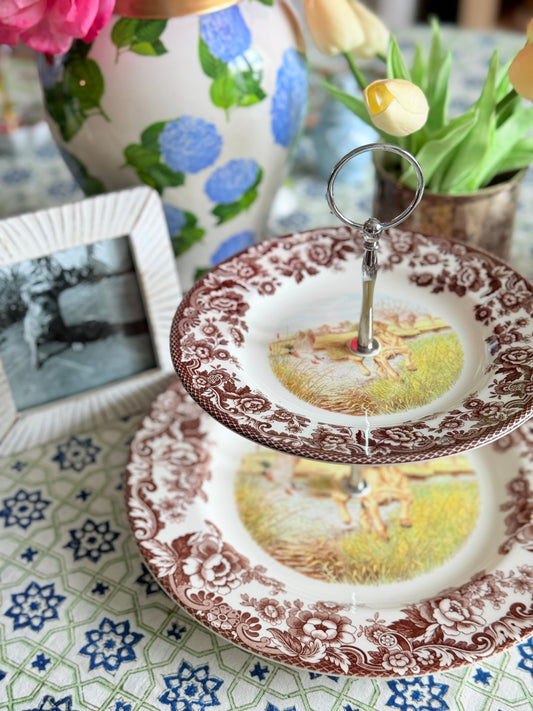 Spode Woodland Golden Retriever Tiered Stand – Handcrafted Dog Lover Serving Stand Made from Spode Woodland China
