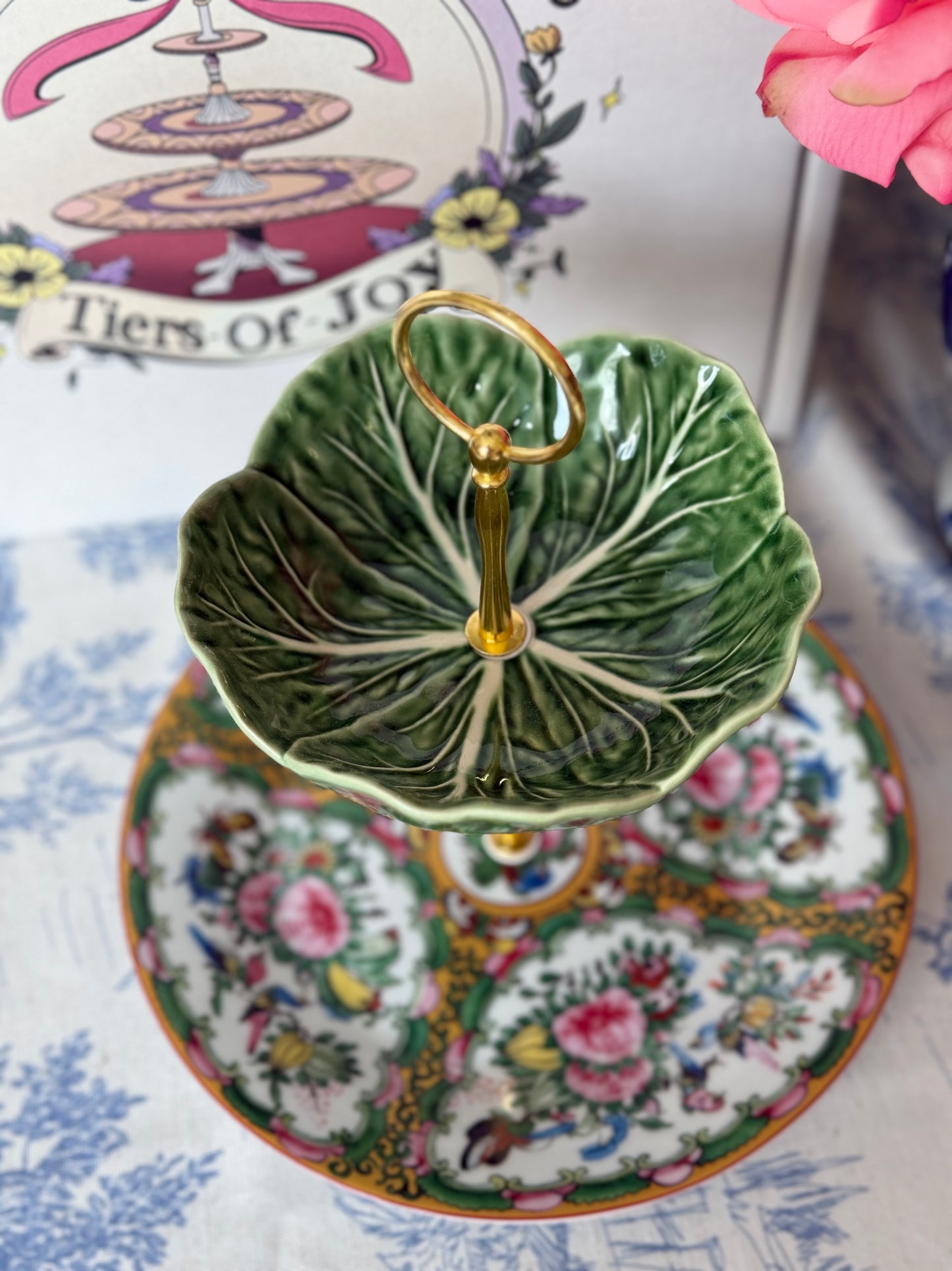 Bordallo Pinheiro Cabbage Bowl and Famille Rose Two Tiered Serving Stand
