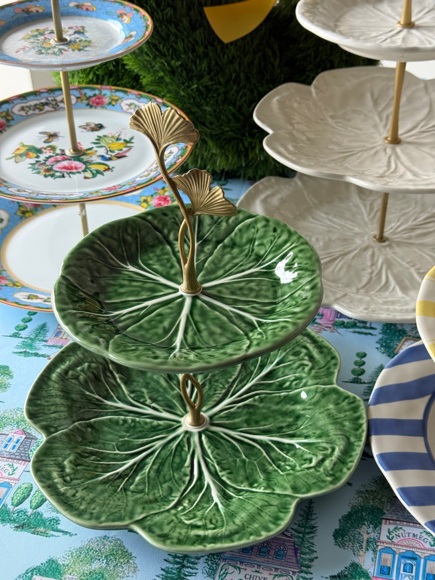 Green Bordallo Pinheiro Cabbage Two Tiered Stand