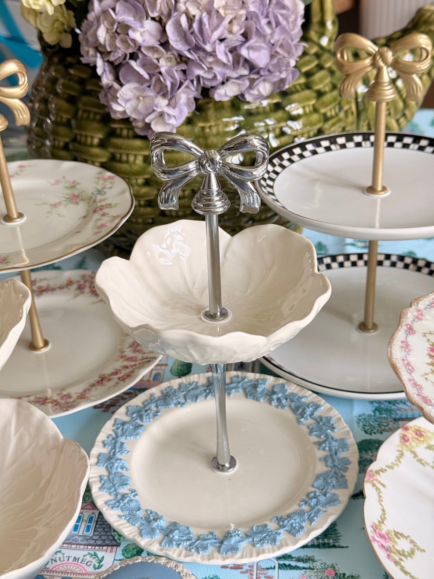 Wedgwood Queensware & Bordallo Cabbage Petite Tiered Stand – Blue White Vintage Inspired Jewelry & Dessert Stand, 6.5” Base